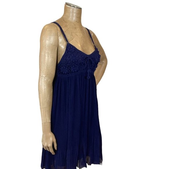 Ya Los Angeles Silk Blend Sleeveless Dress Crochet Top Pleat Skirt M Blue 254F - Picture 4 of 8